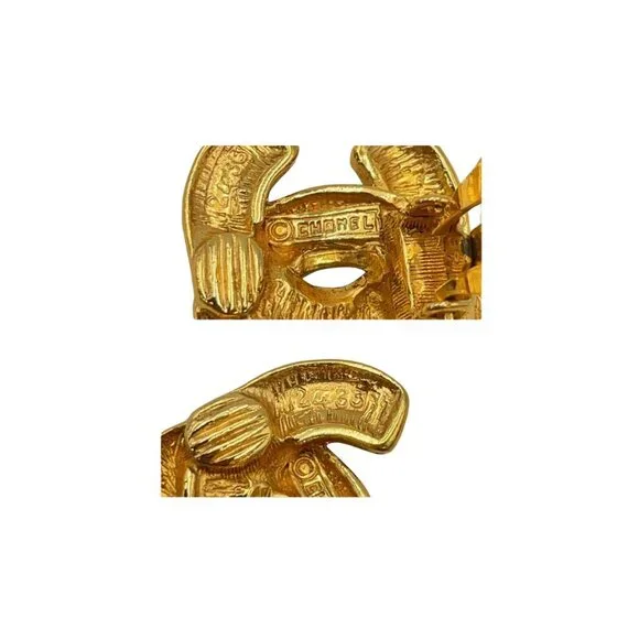 Chanel Matelassé Coco Mark Gold Metal Earrings - Picture 8 of 13